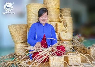 LÀNG ĐAN LÁT LỤC BÌNH HẬU GIANG